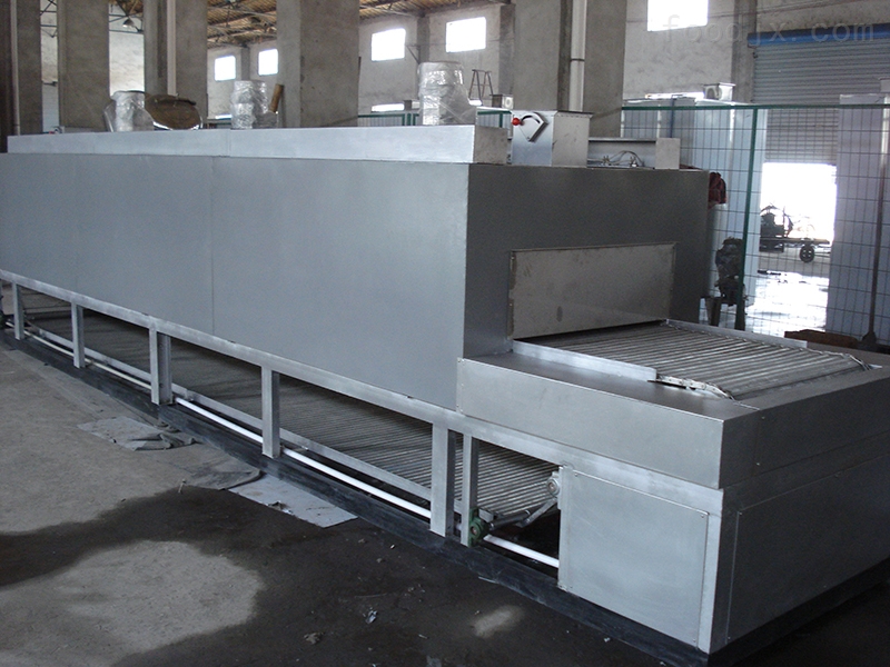 隧道烘箱 食品機(jī)械設(shè)備中的高效干燥技術(shù)